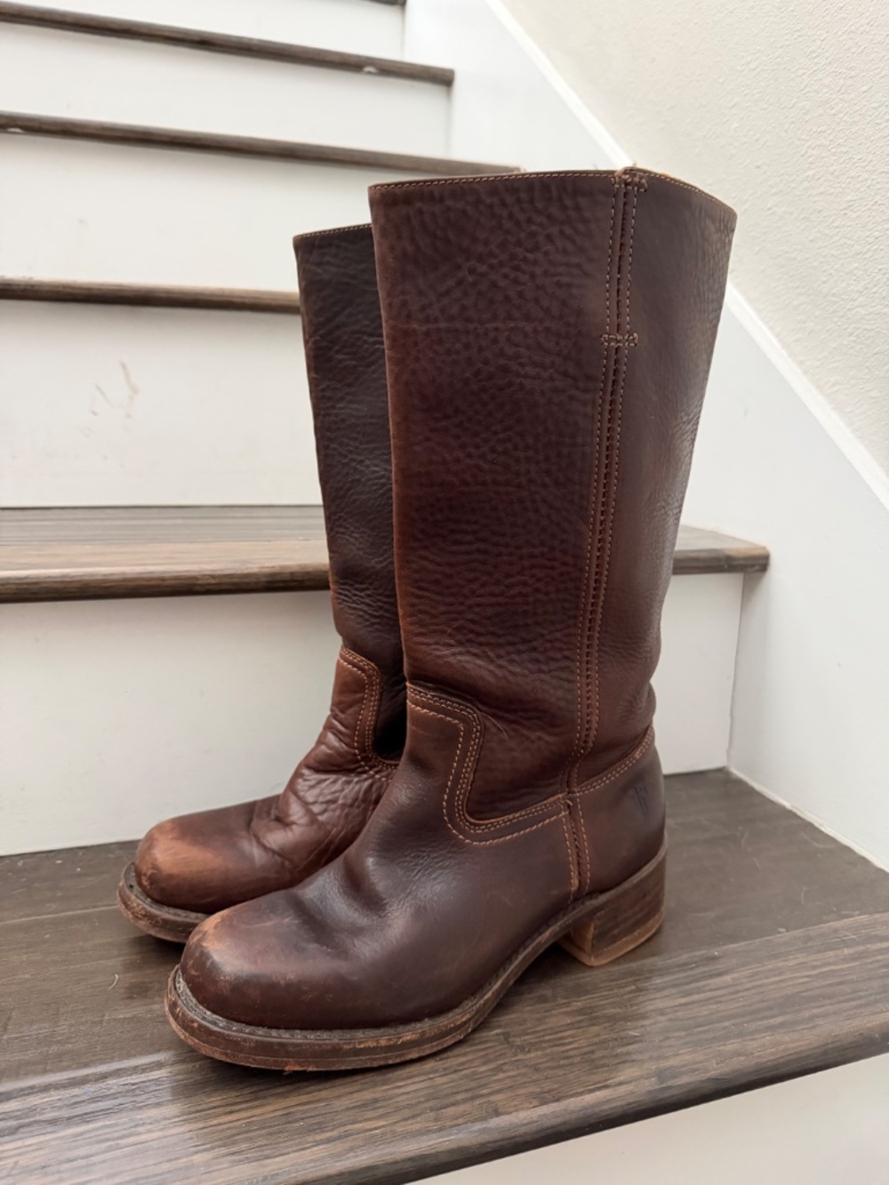 Frye Campus Boots 14l Classic Tall Brown Leather Riding Boots Sz 8.5 DISTRESSED - Picture 3 of 8